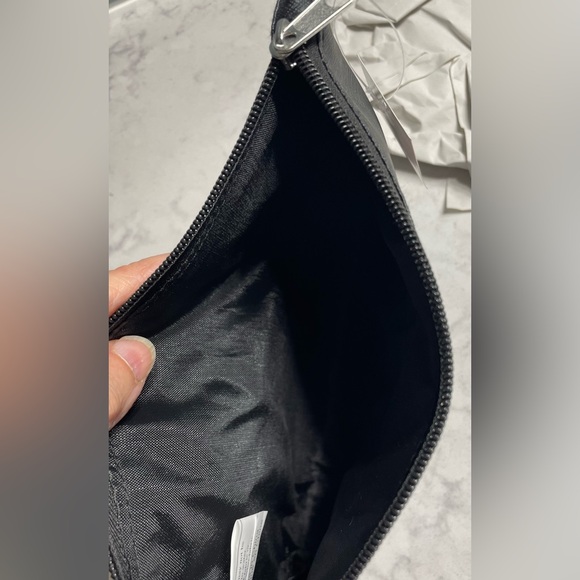 Cosmetic bag & Hair Mask - Picture 5 of 5